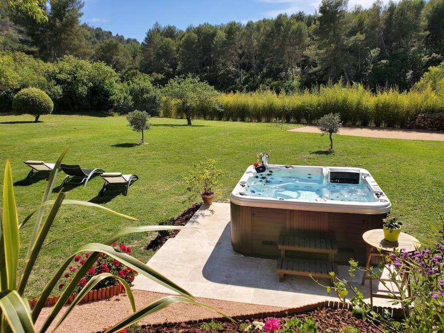 Les Prairies De Fenestrelle Spa & Piscine Au Calme Villa Aubagne Exterior photo