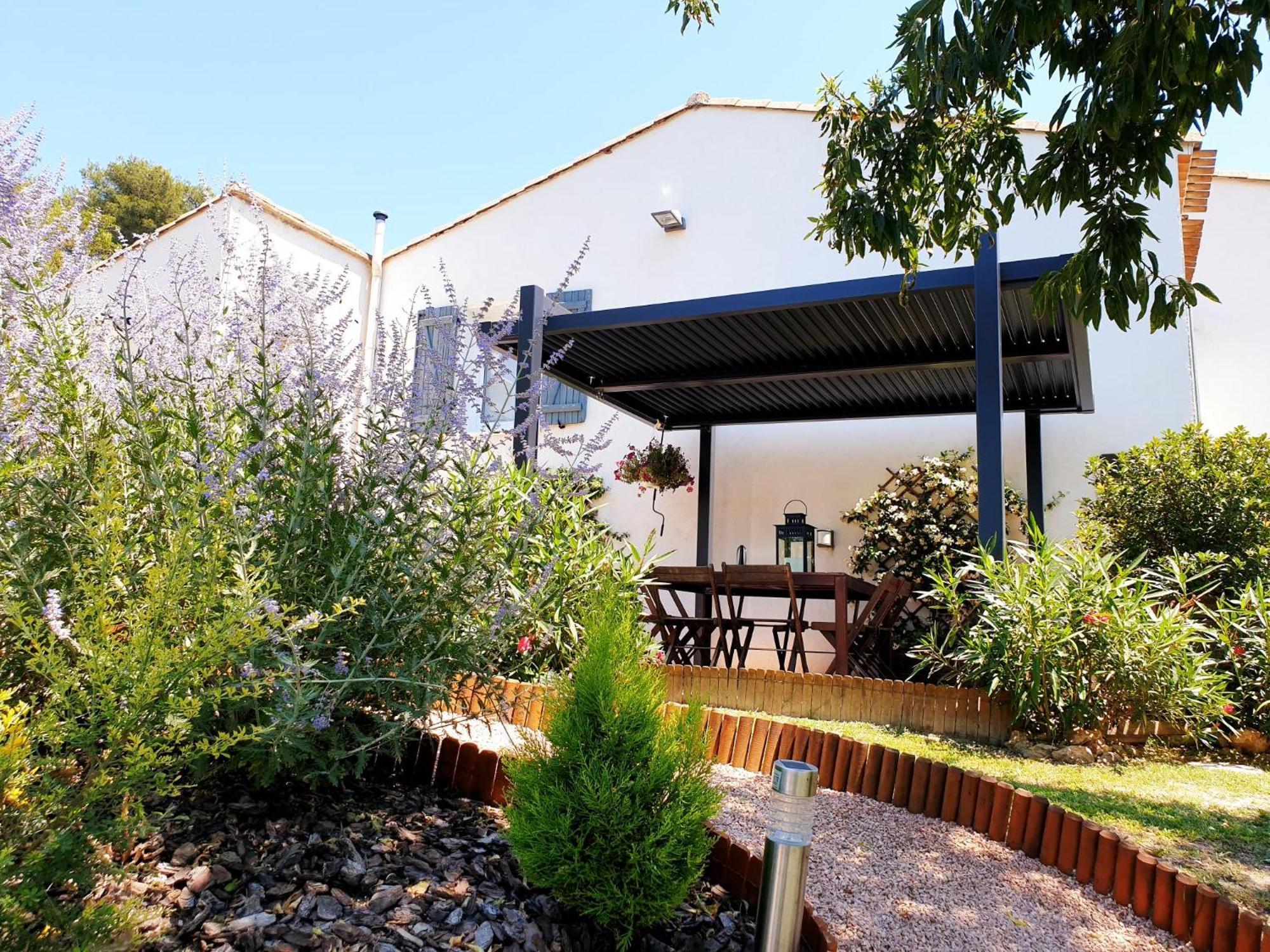 Les Prairies De Fenestrelle Spa & Piscine Au Calme Villa Aubagne Exterior photo